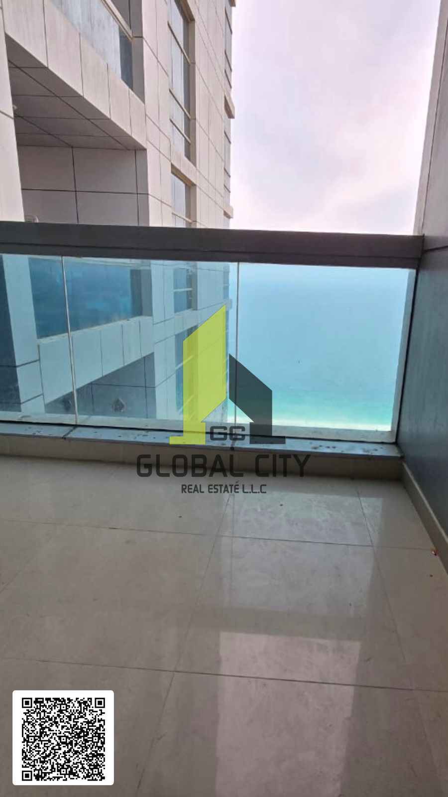 Luxurious 2 BHK | Sea View | Prime Location | Vacant | Ready To Move In