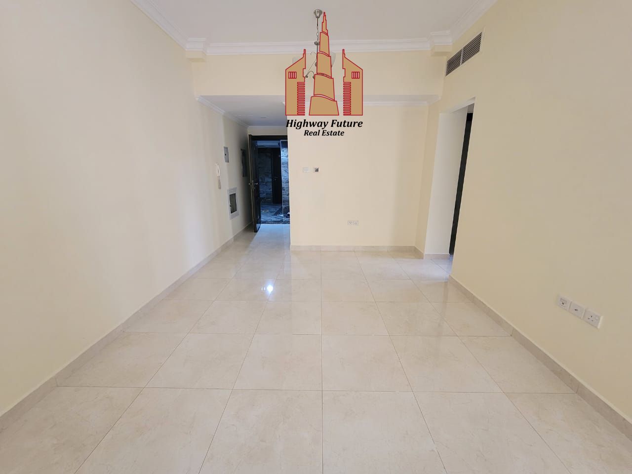 Spacious 1BHK Apartment prime Location With Parking