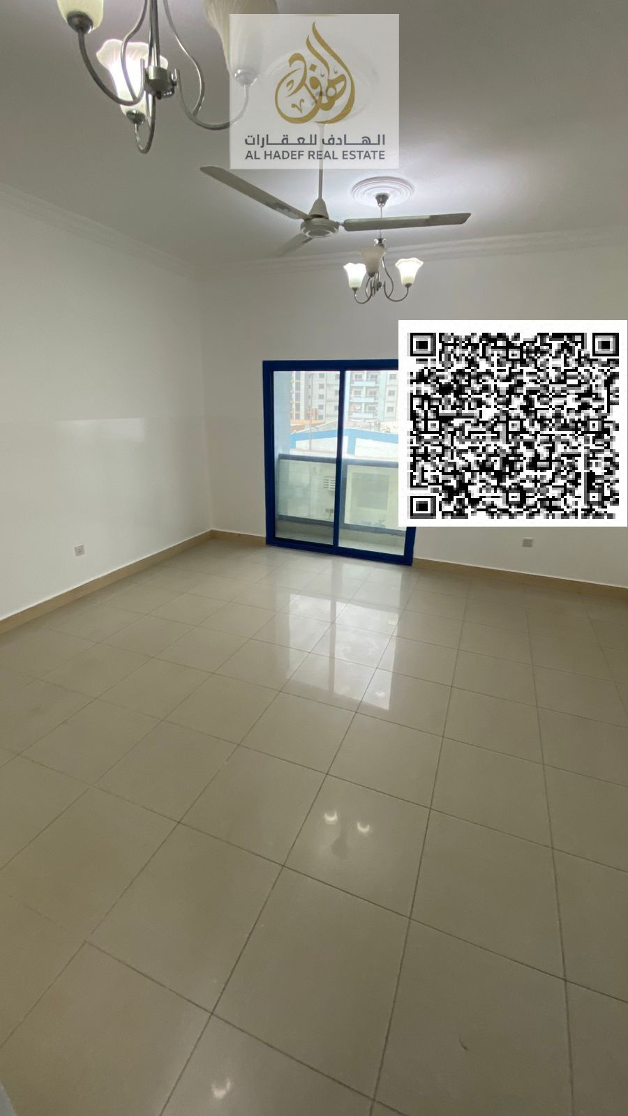 Two bedrooms and a living room with two bathrooms, a balcony, a separate lounge with a hallway, a very large and excellent area, completely renovated