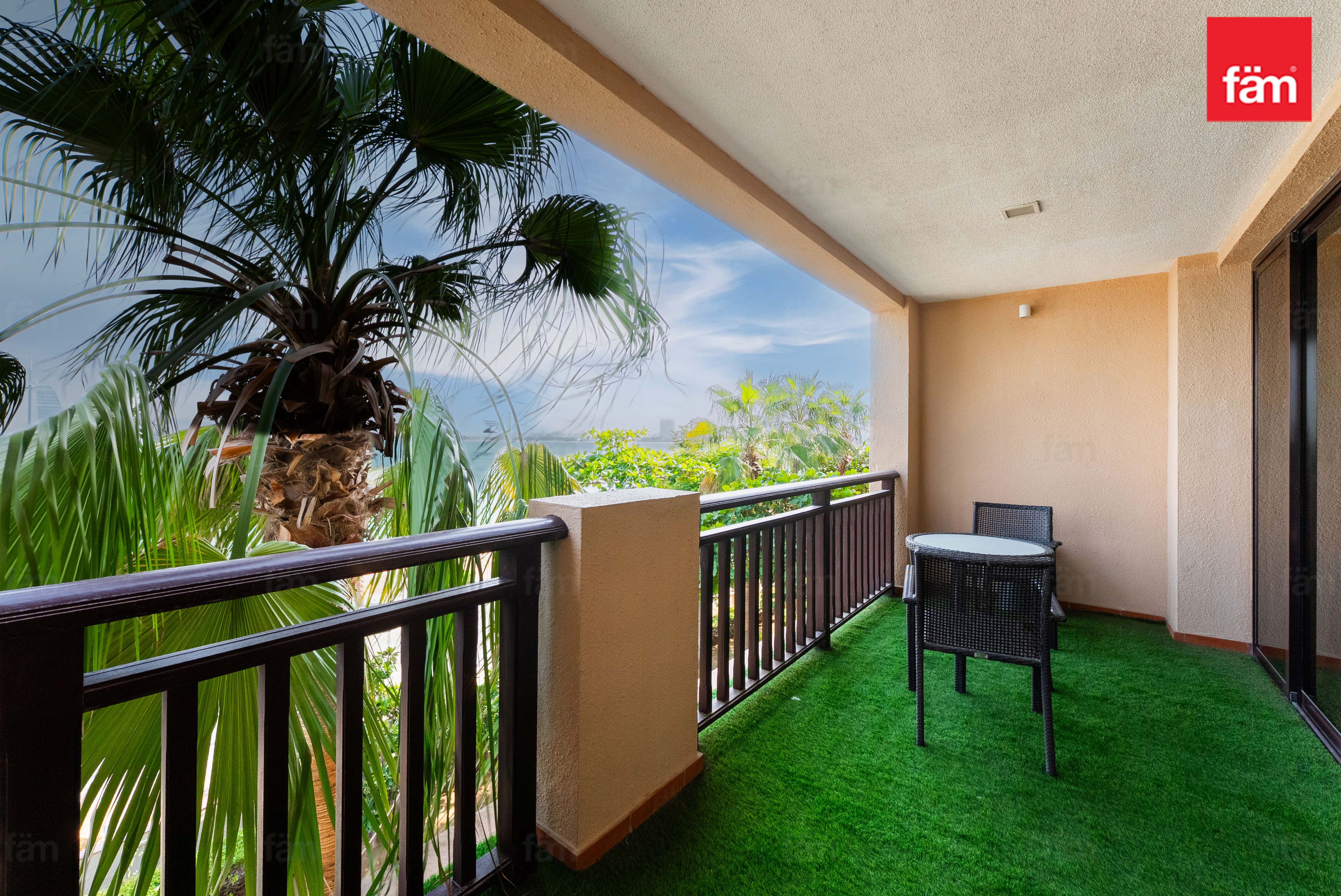 Exclusive Apartment / Vacant On Transfer