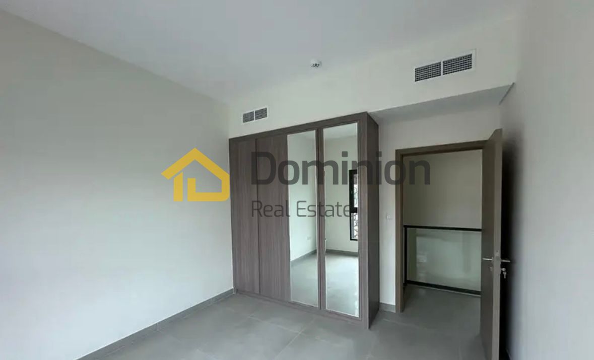SPACIOUS 4-BEDROOM VILLA - VASTU - TYPE D (MID) - NEAR THE GREEN AREA & GYM