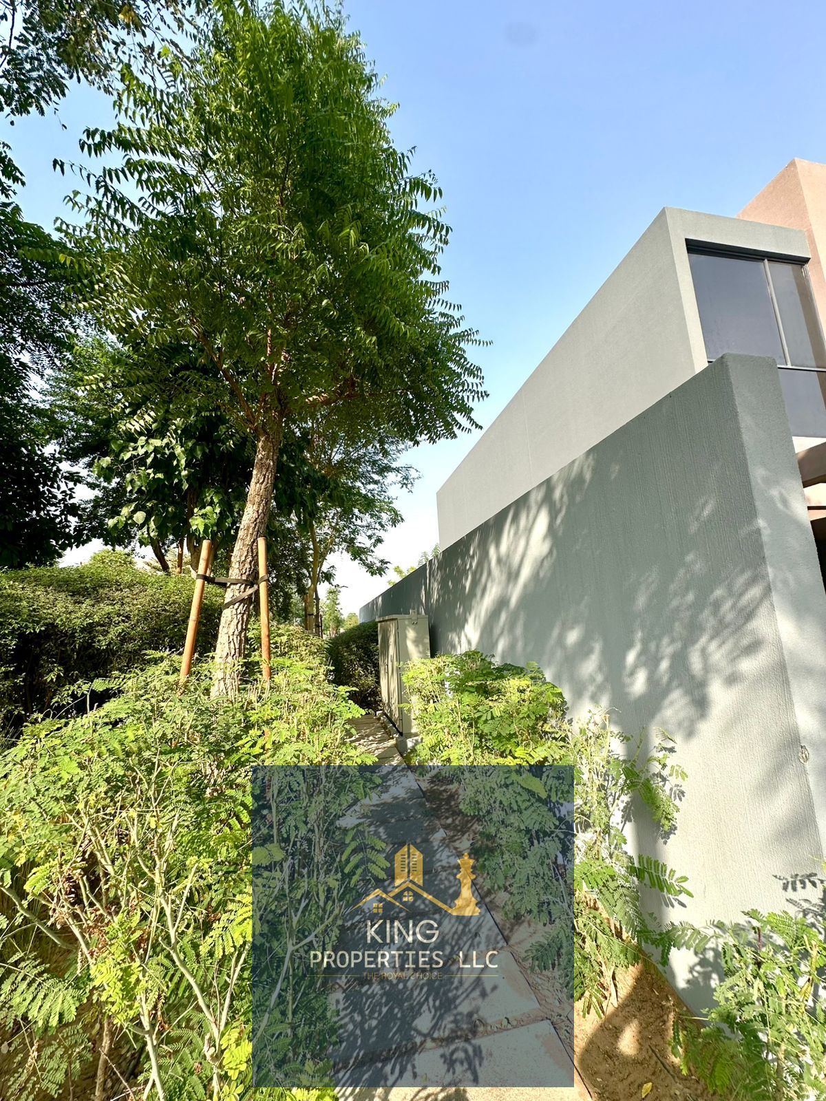 Luxurious 3bhk townhouse Available for Sale