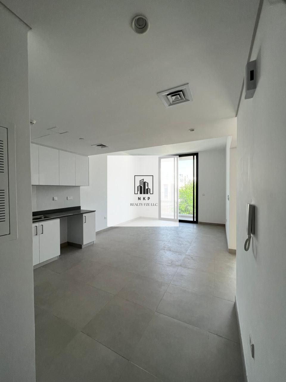 Specious luxury 2 bedroom for sale in al jada