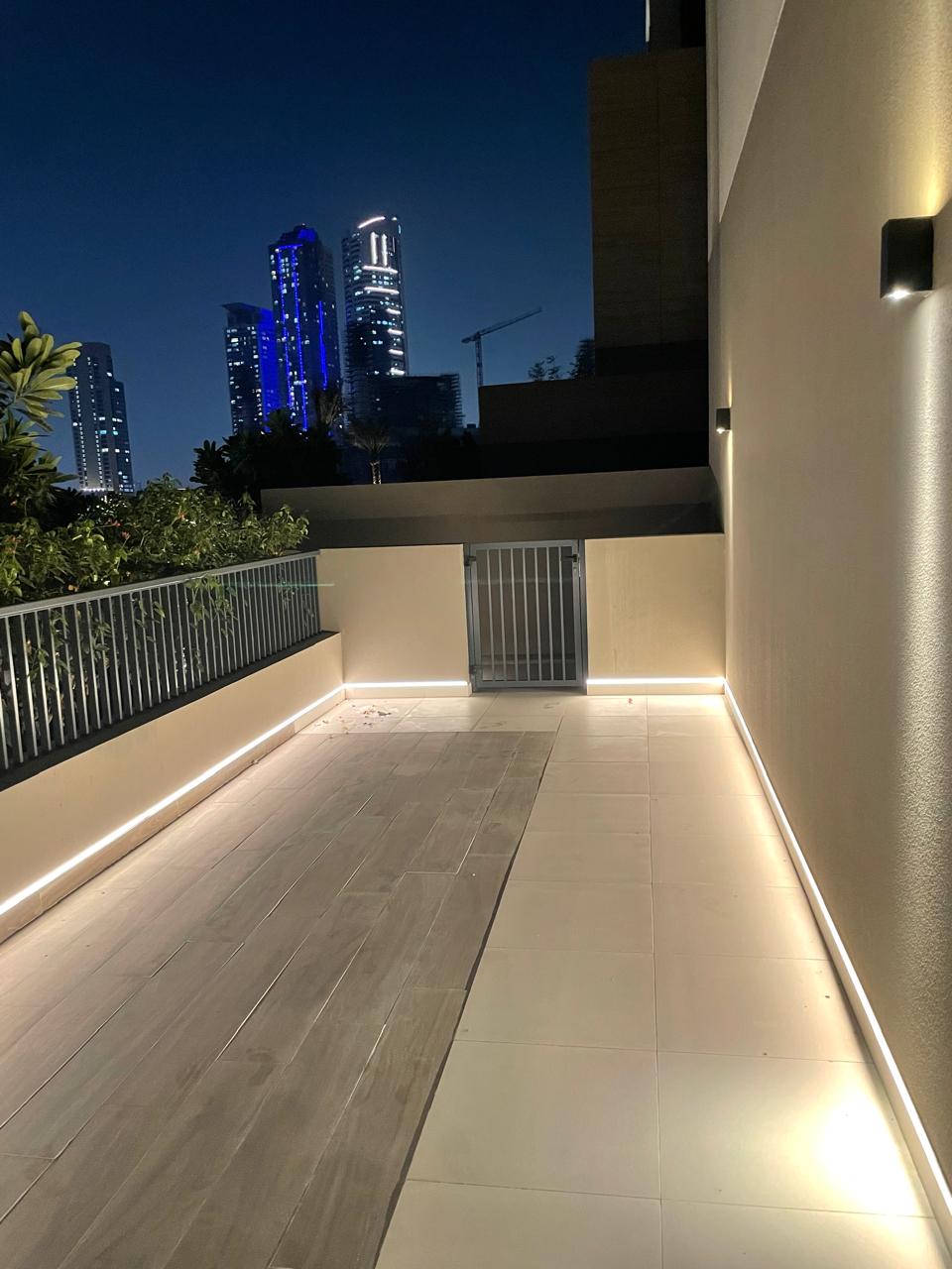 For Rent Luxury Townhouse in Maryam Island