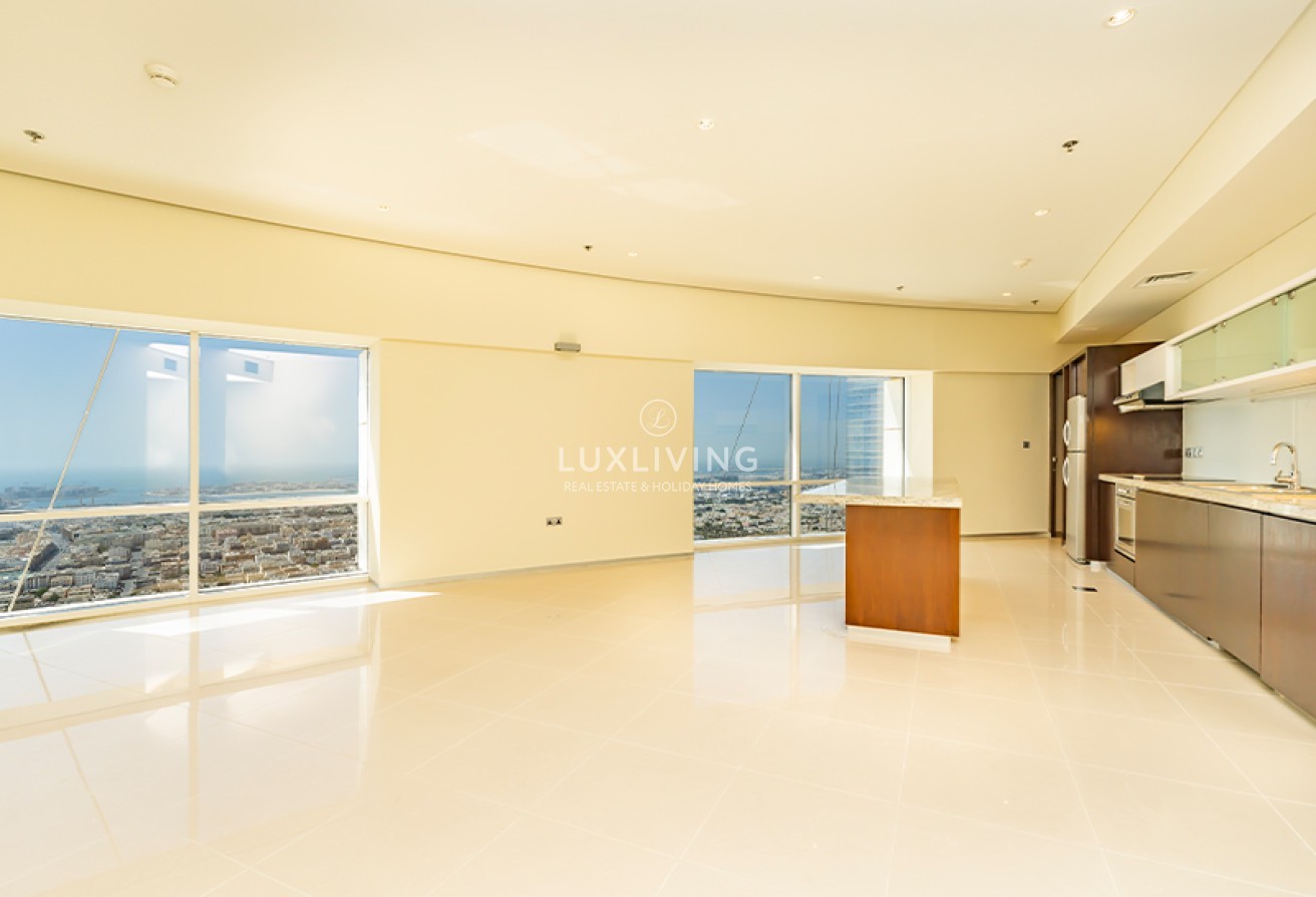 Huge Layout | Modern | Iconic View