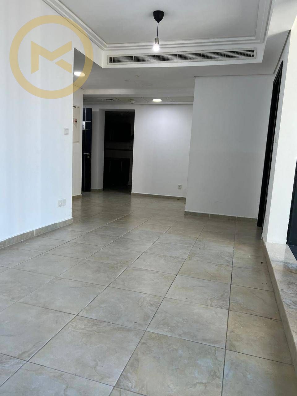 2 Bedroom| Near to Metro| Closed Kitchen