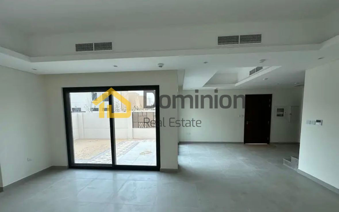 SPACIOUS (3-BR+MAID) VILLA - TYPE D (MID) - NEAR THE GREEN AREA & GYM