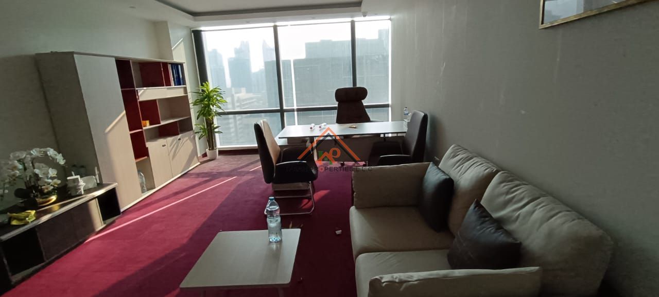 FULLY FURNISHED | OPEN LAYOUT | VACANT
