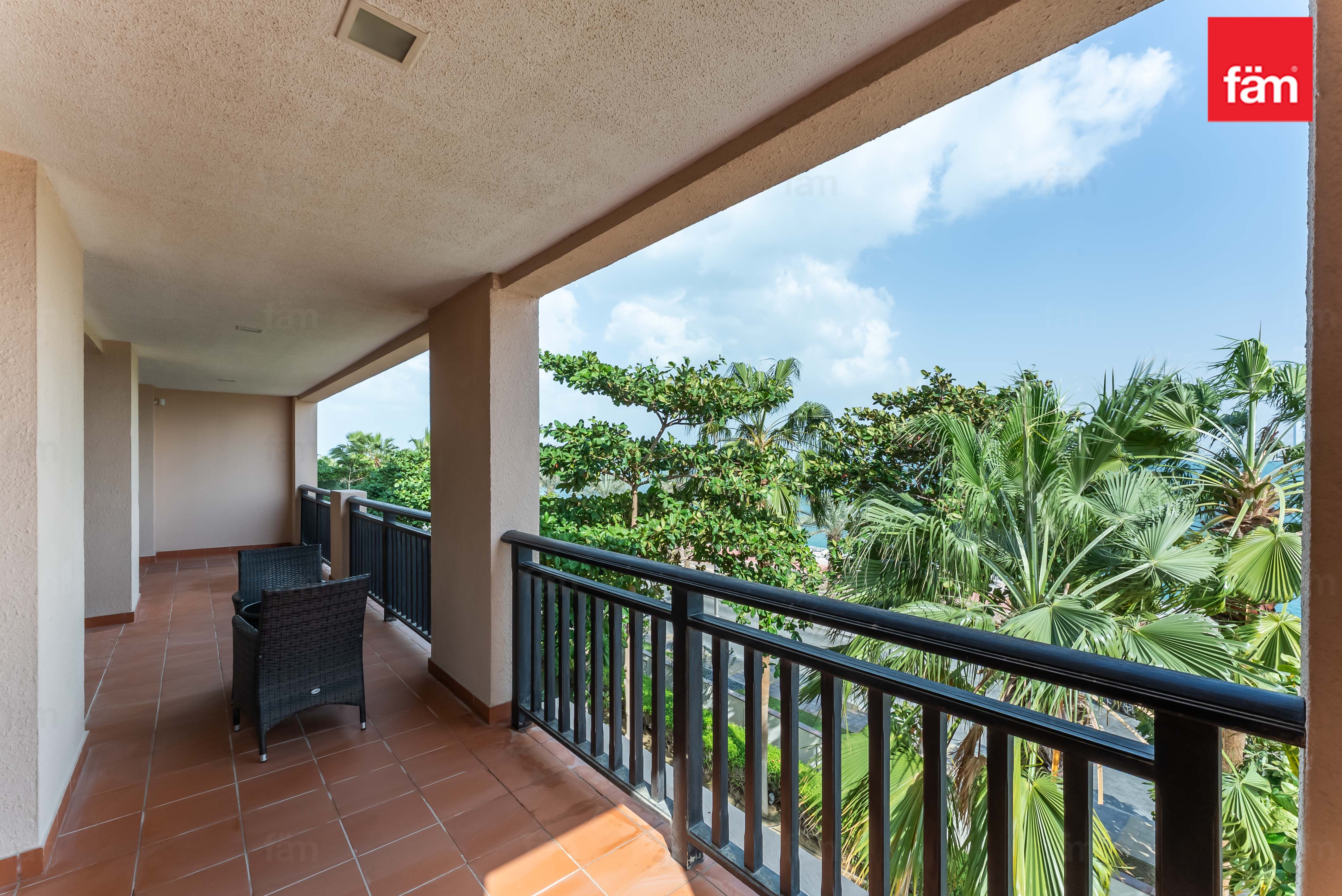 Exclusive Apartment / Vacant On Transfer