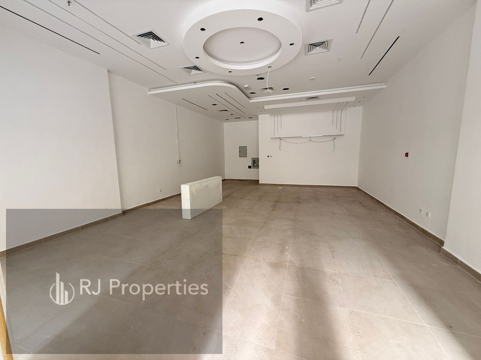 Prime location - Family Area - Suitable for all kind of business - Near to school area