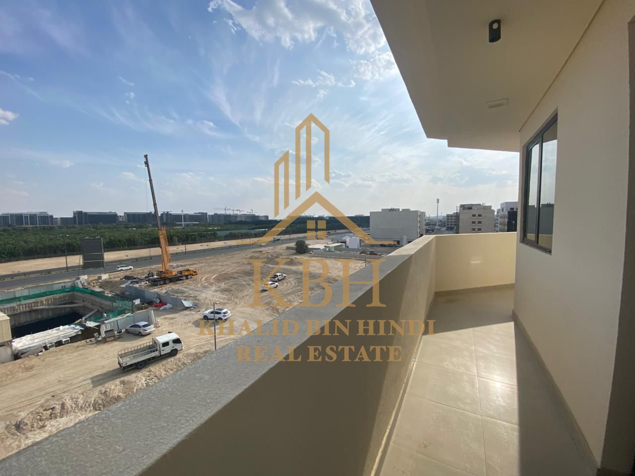 First Tenant + 1 Month Free | Luxury 1 Master Bedroom + Hall Apartment with Large Balcony, Central AC & Gas, Prime Location in Muweilah – Al Falah
