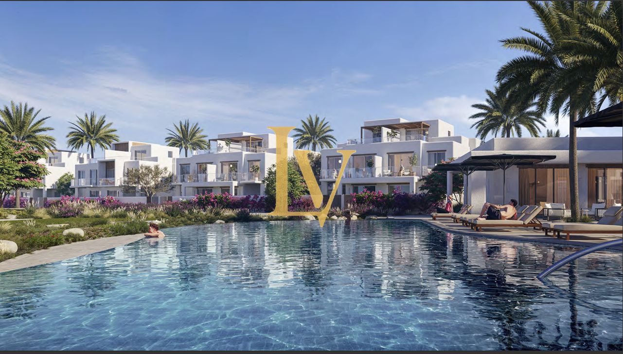 Sleek 4BD+Maid Villa | Water View | Huge Plot | Unbeatable Opportunity