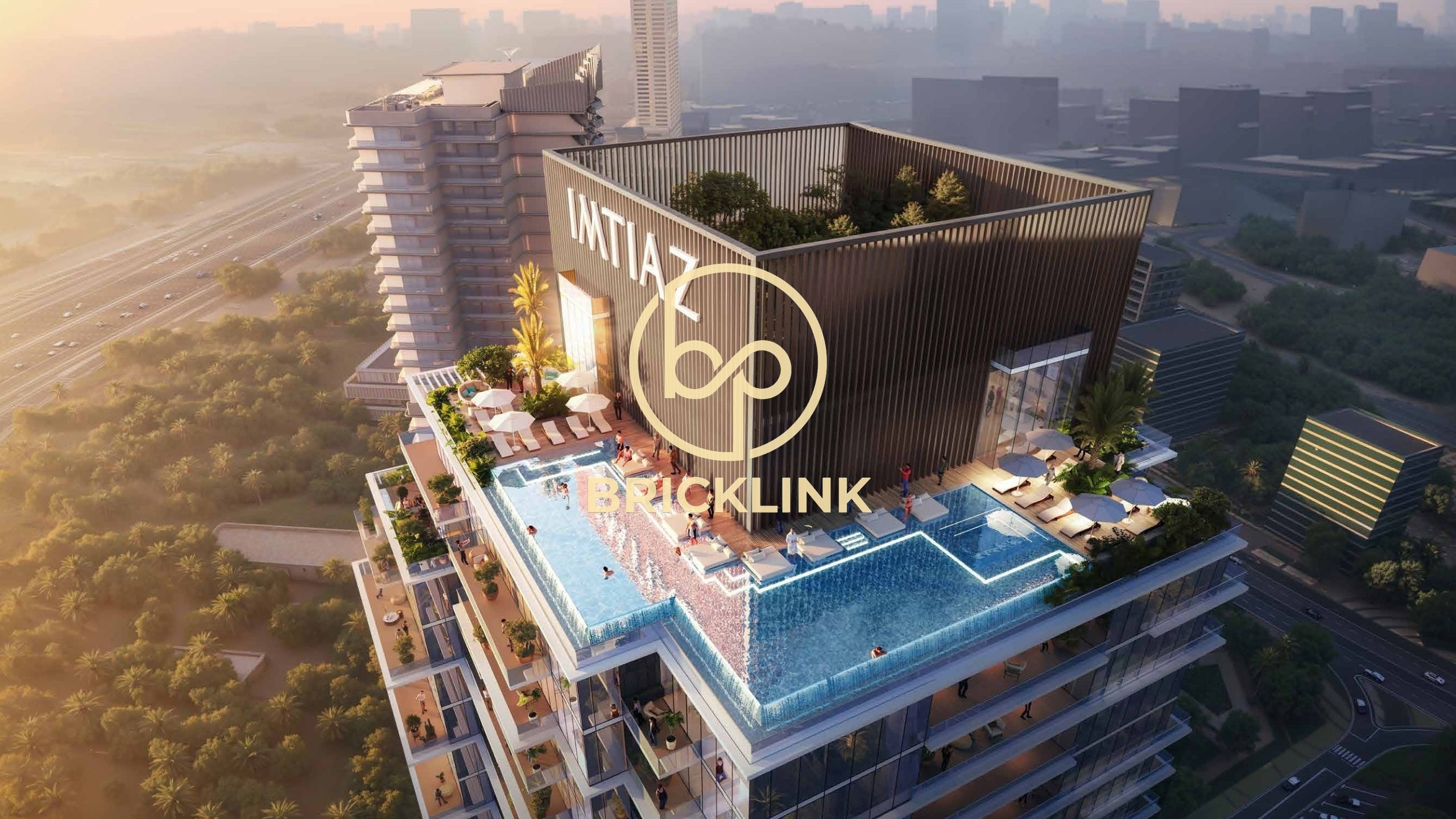 A Strategic Office with Downtown Connectivity