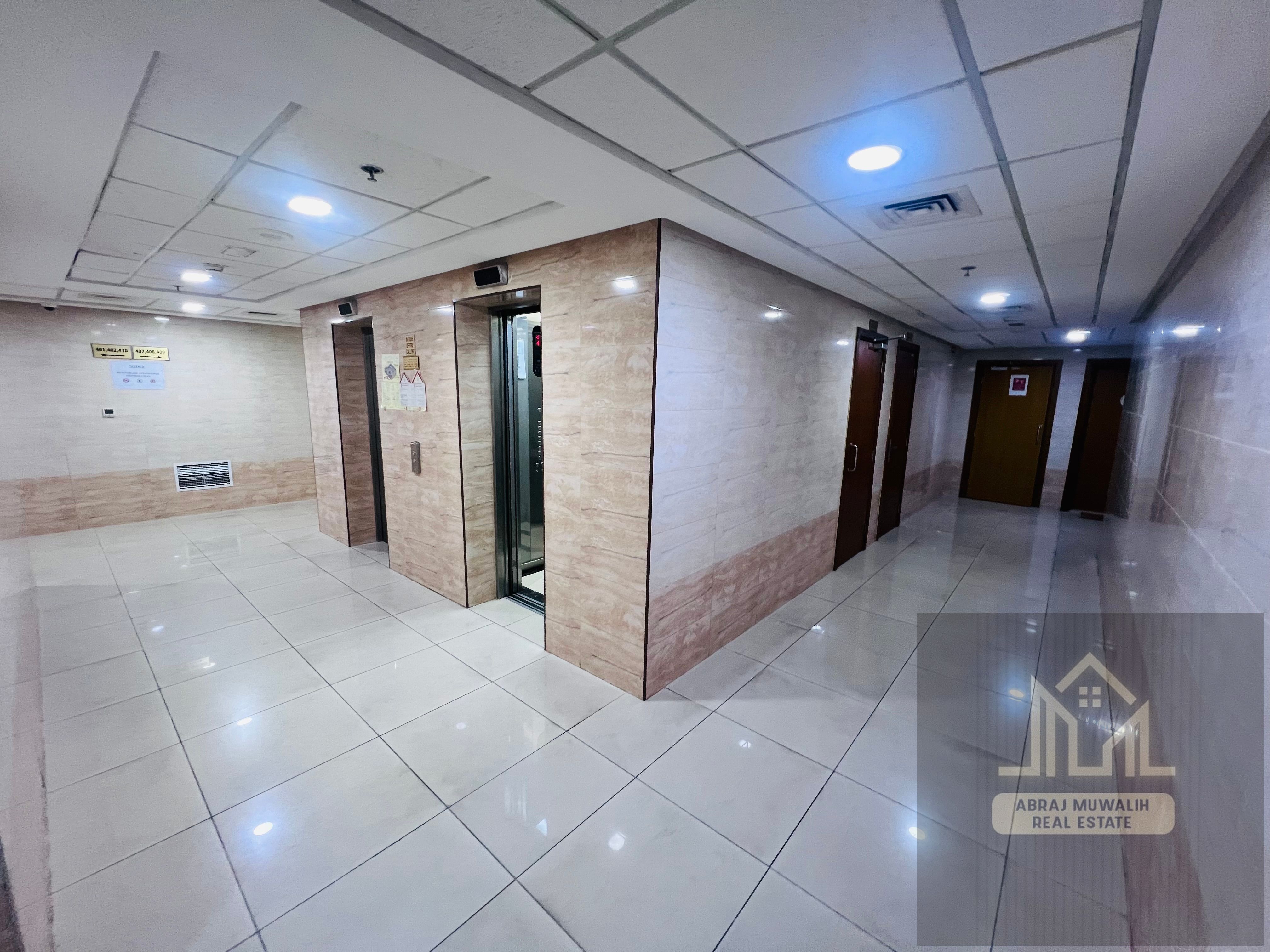 Like New 3Bhk With Big Balcony Open Veiw In Comercial Muwalieha