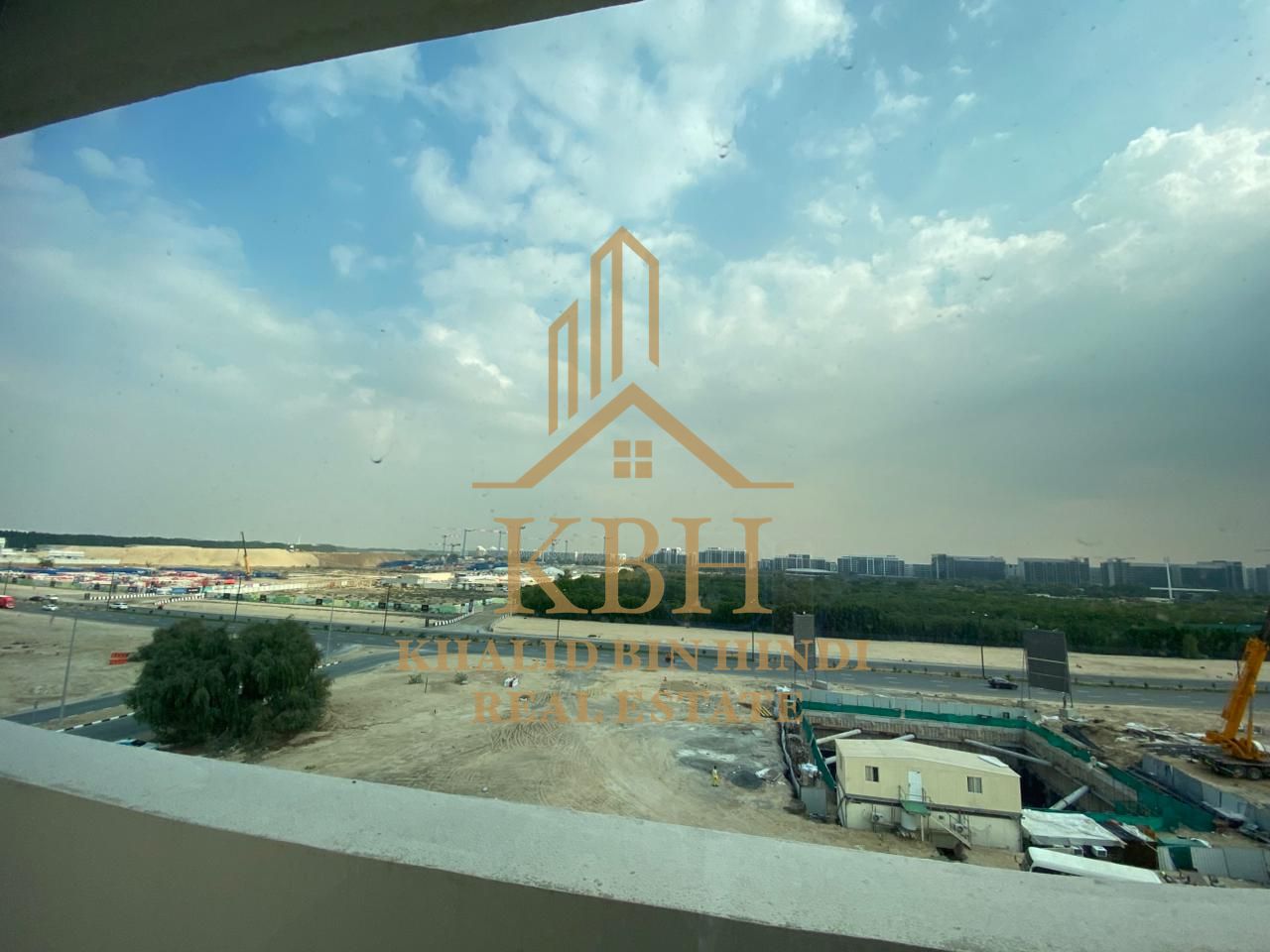 First Tenant + 1 Month Free | Luxury 1 Master Bedroom + Hall Apartment with Large Balcony, Central AC & Gas, Prime Location in Muweilah – Al Falah