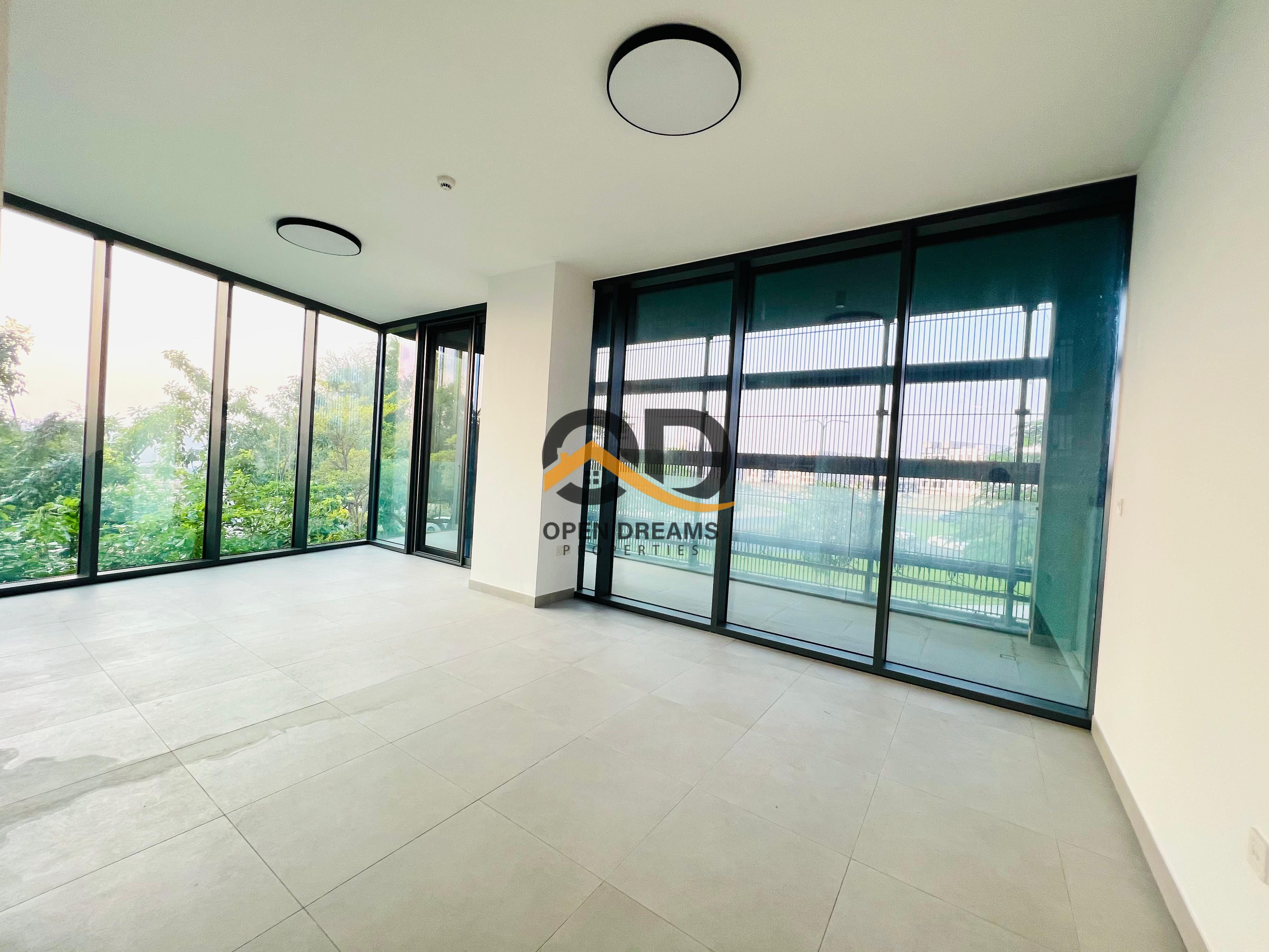 Corner 3bhk Brand new Apartment with hot price|the gate| Aljada