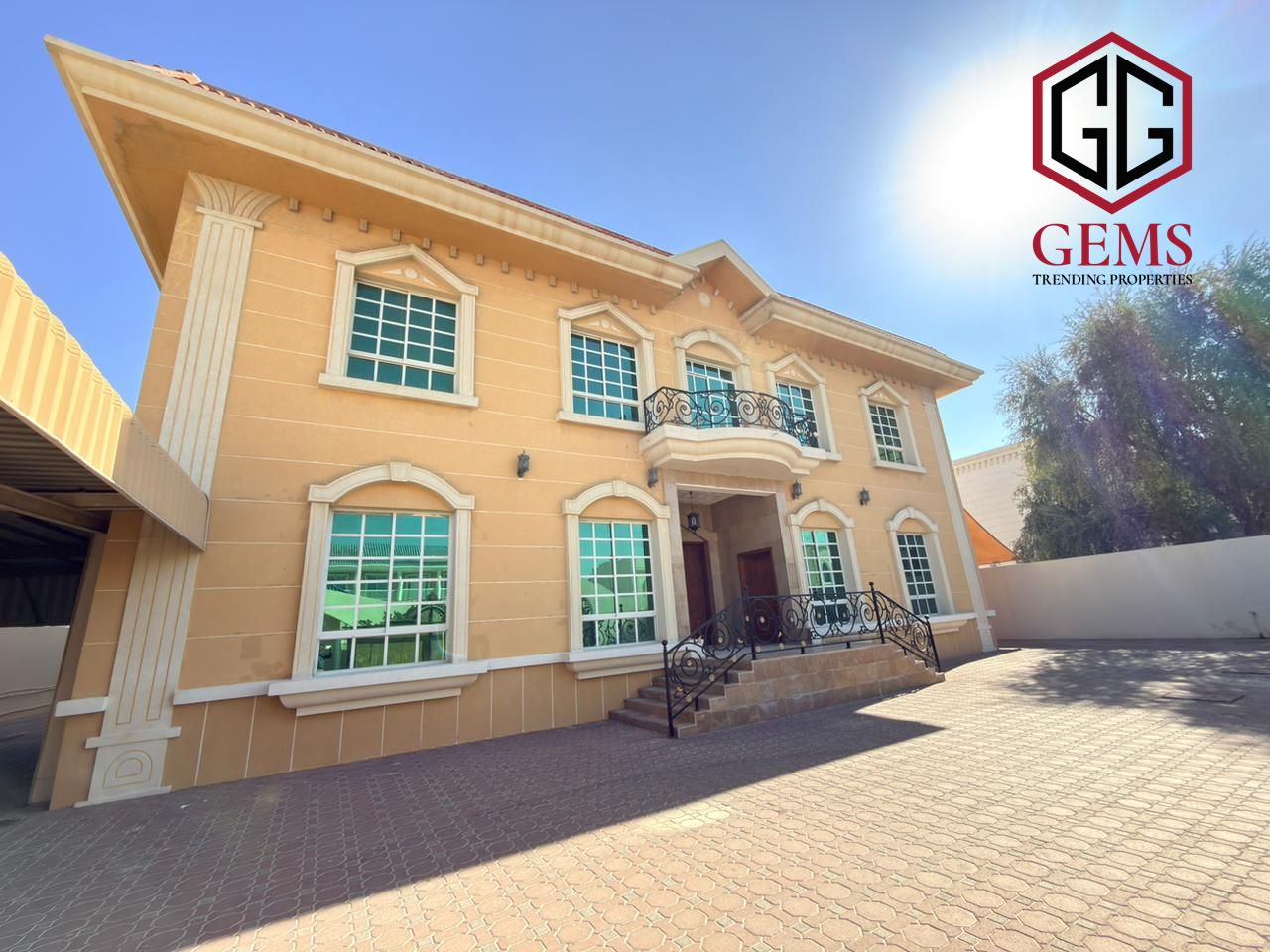 HUGE AREA | MODERN VILLA | SERVANT BLOCK | GARDEN