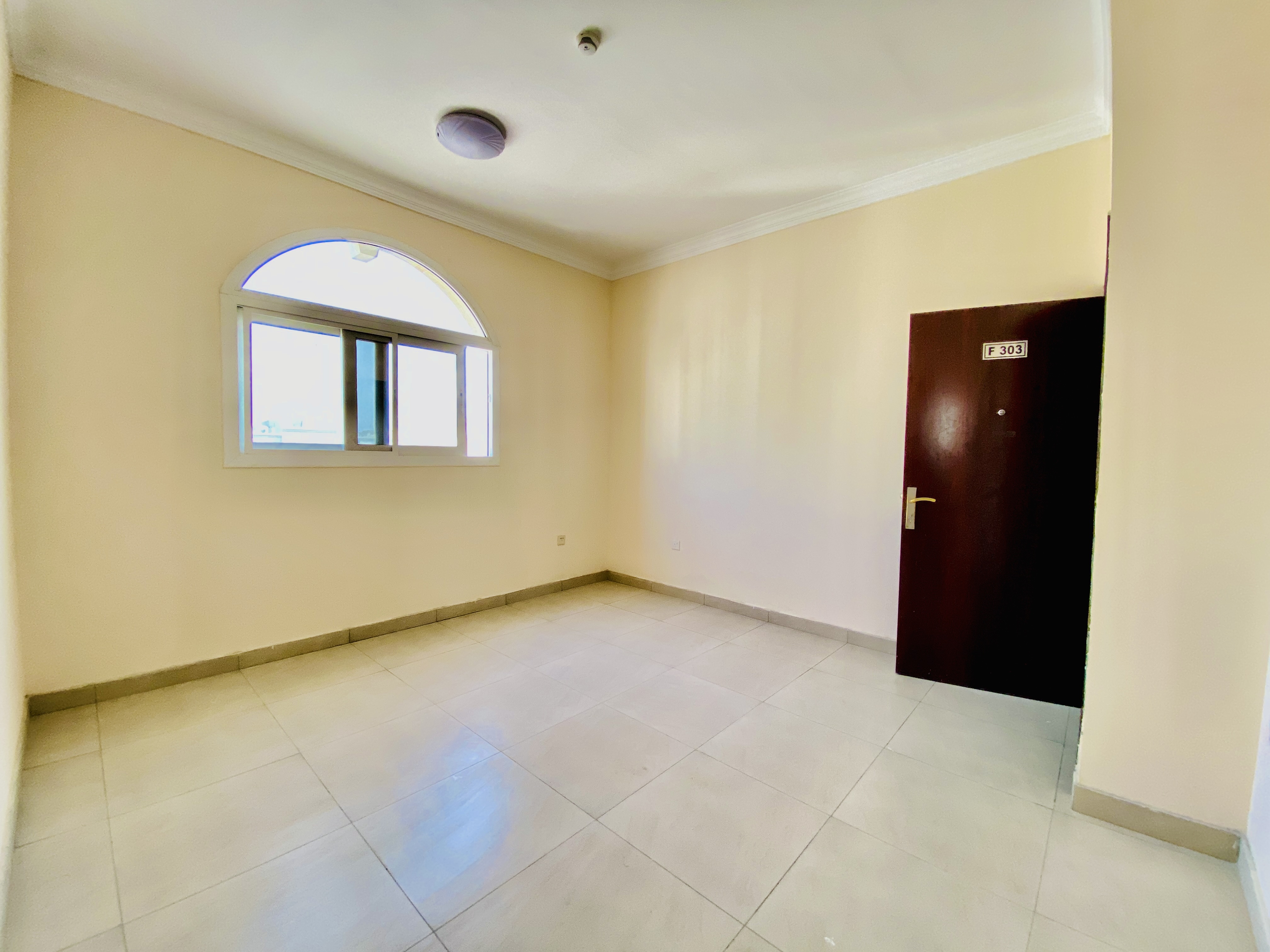 BRAND NEW 1 BHK NO DEPOSIT 6 PAYMENT READY TO MOVE