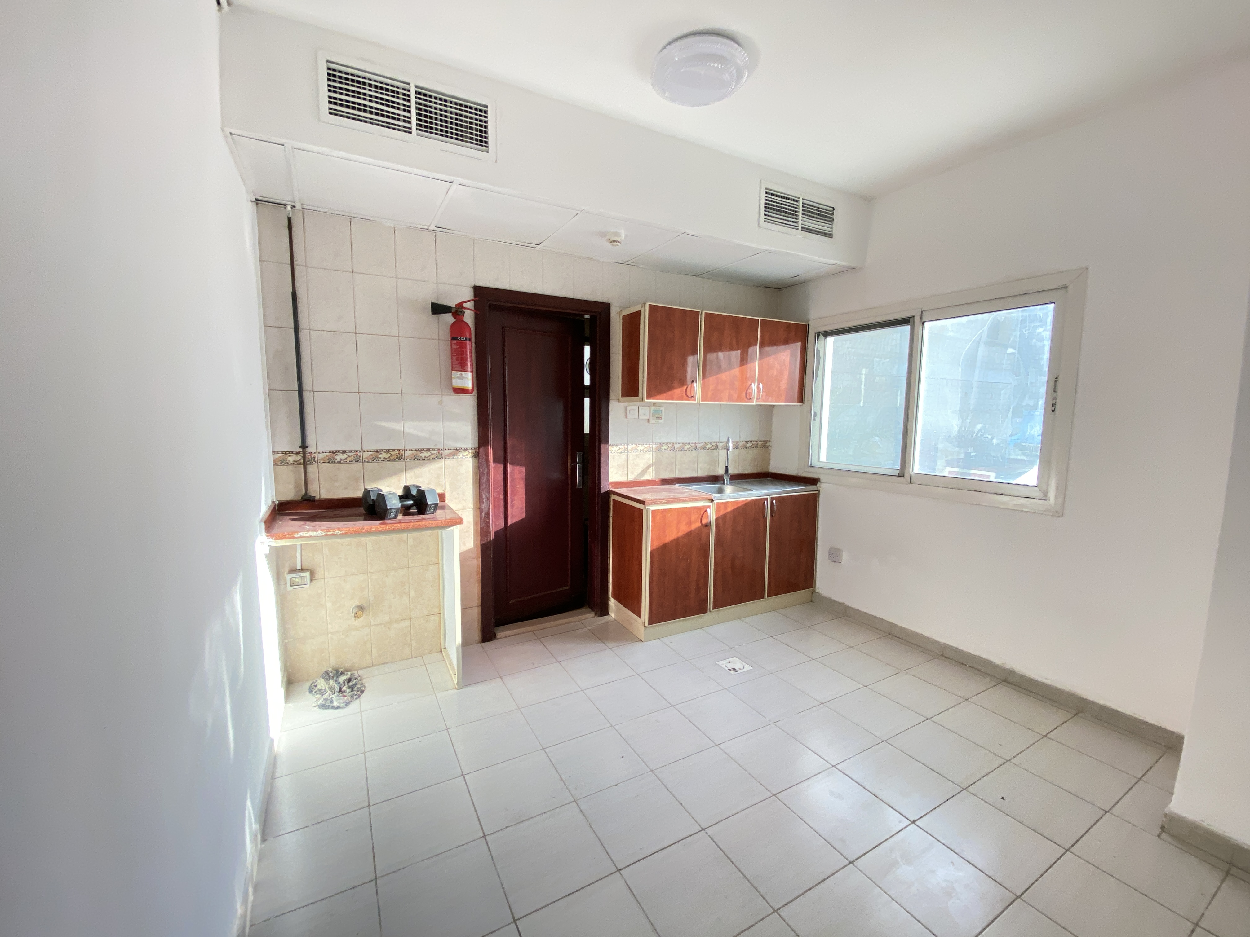 LAVISH STUDIO CHEAP PRICE IN MUWALIEH SHARJAH
