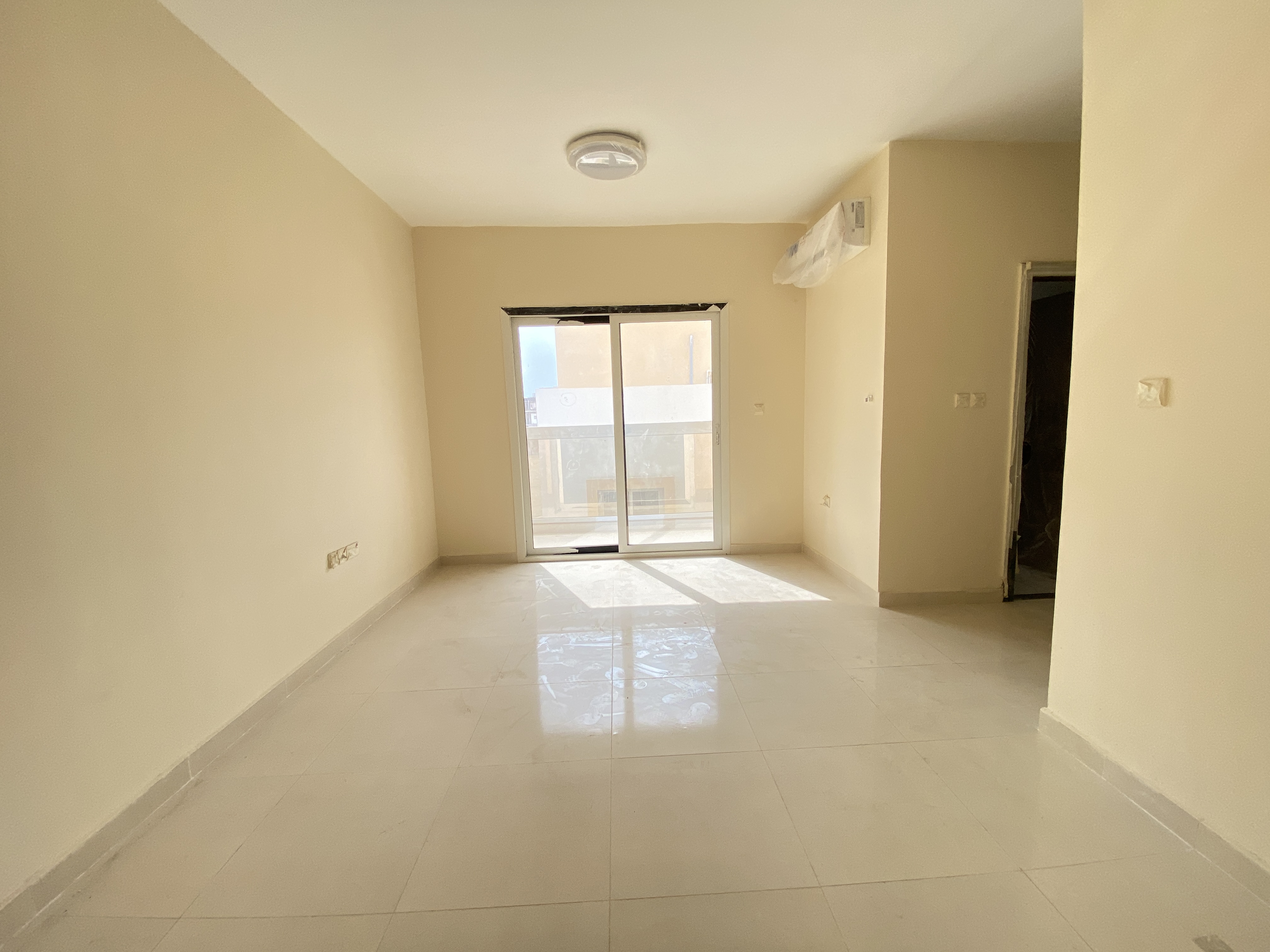 BRAND NEW 1 BHK WITH BALCONY ON ROAD BUILDING MUWALIEH