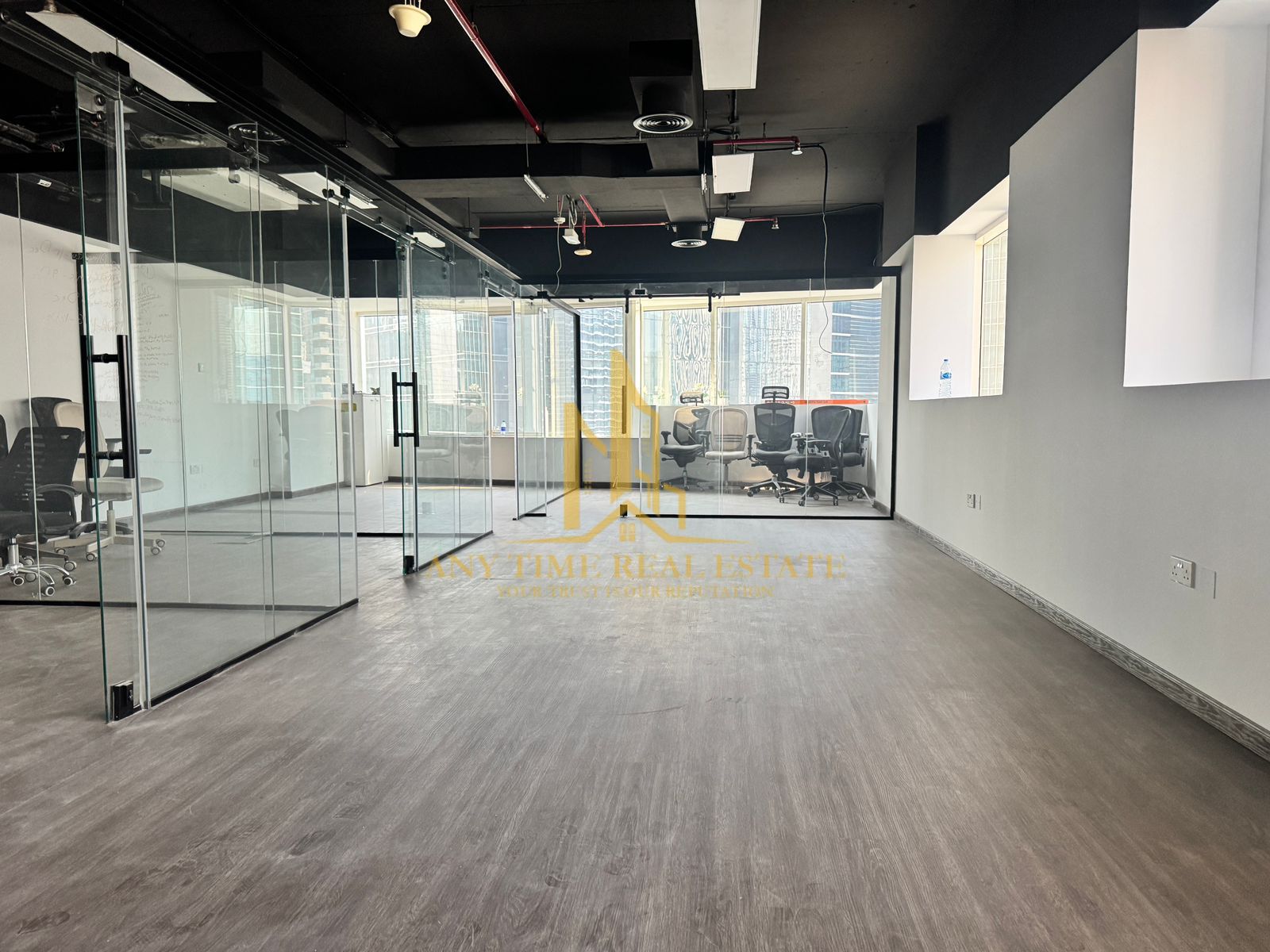 ully Fitted Office / Prime Business Location