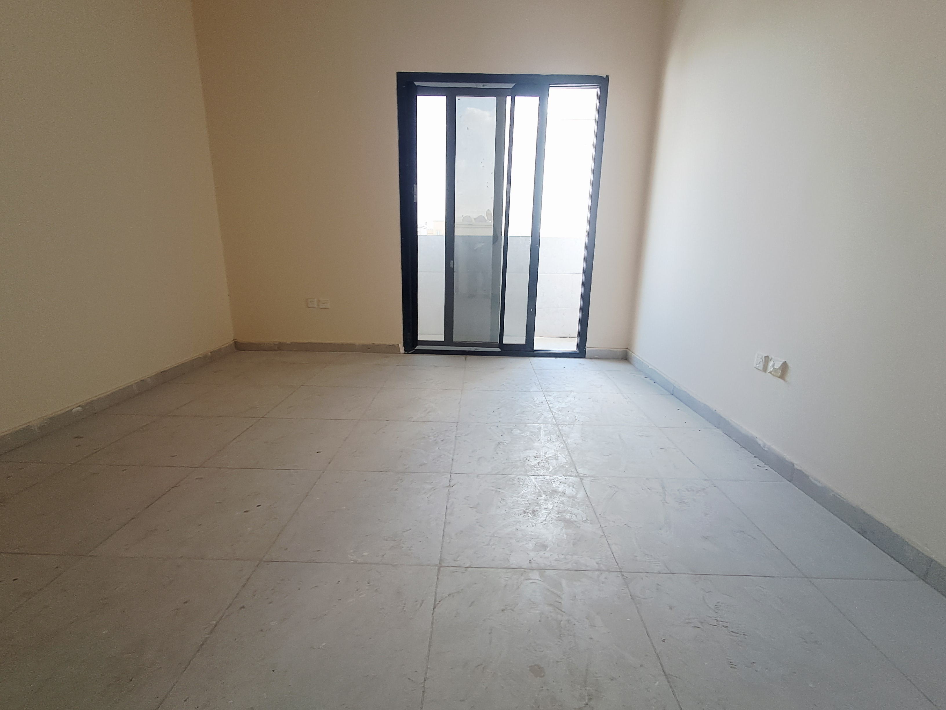 BRAND NEW 1BEDROOM APARTMENT WITH BALCONY AND 2 BATHROOMS AVAILABLE