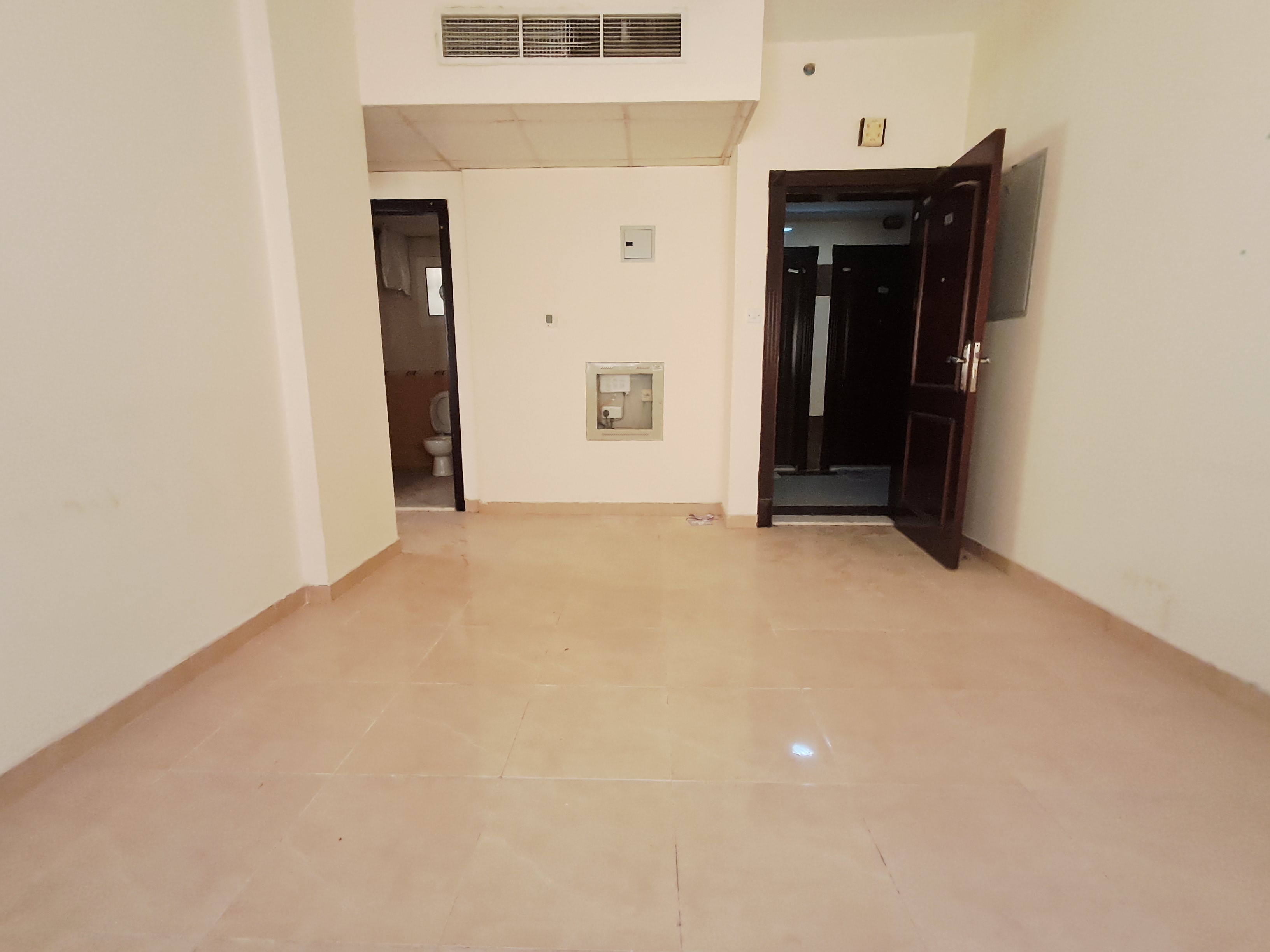 READY TO MOVE LUXURY APARTMENT WITH CENTRAL AC AVAILABLE