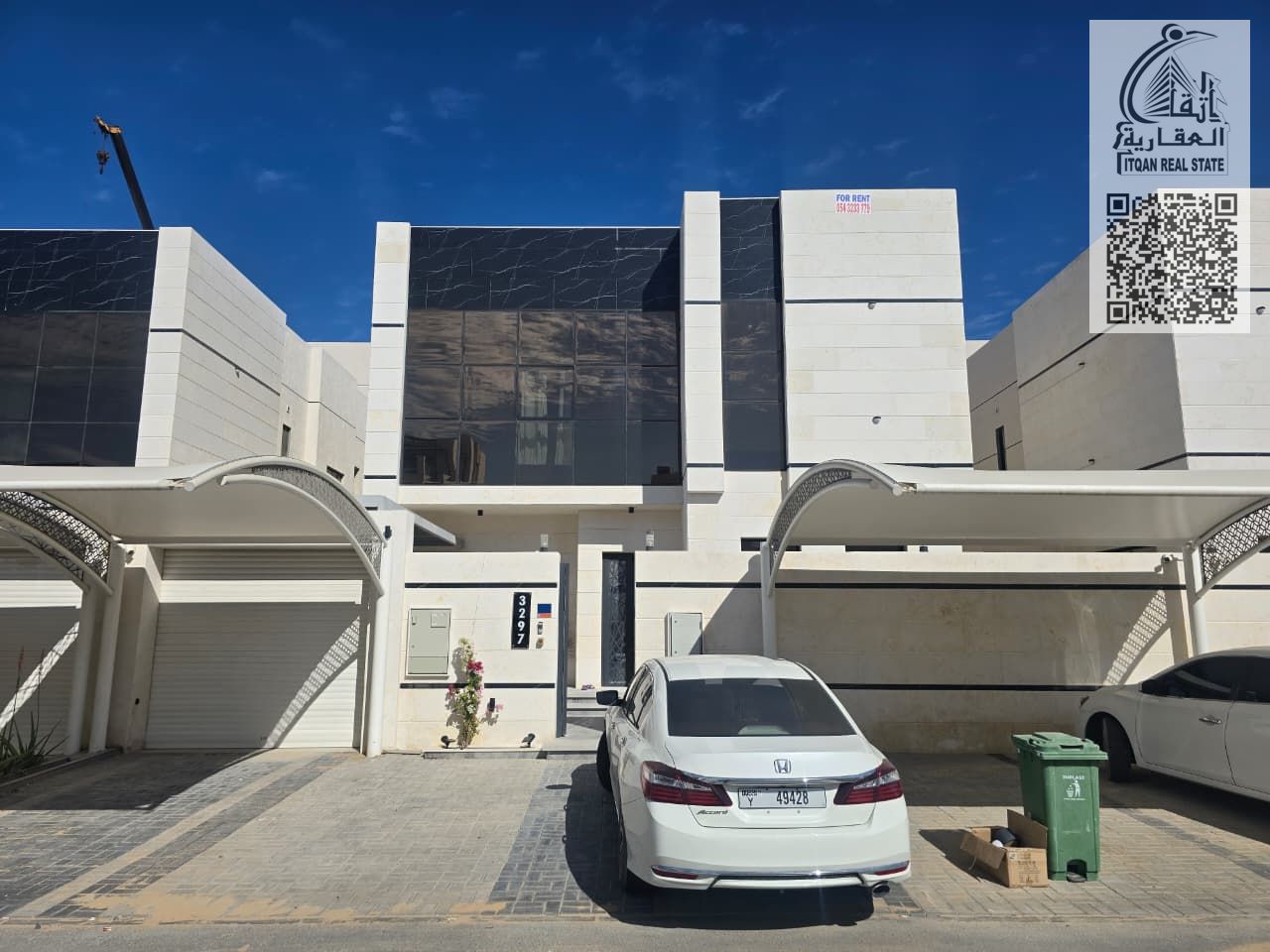 A luxurious villa for rent, first occupancy, with electricity, located behind services, furnished with top brands, a private villa with a large yard a