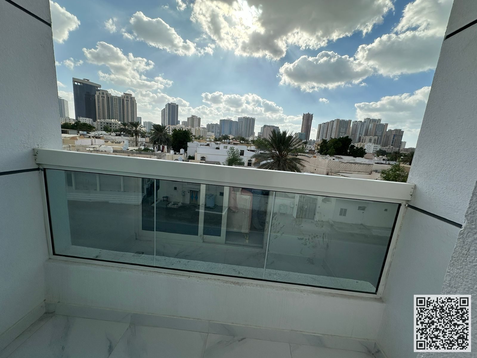 Luxury apartment for monthly rent, one bedroom and a hall with an open view, fully furnished with elegant furniture and a fully equipped kitchen