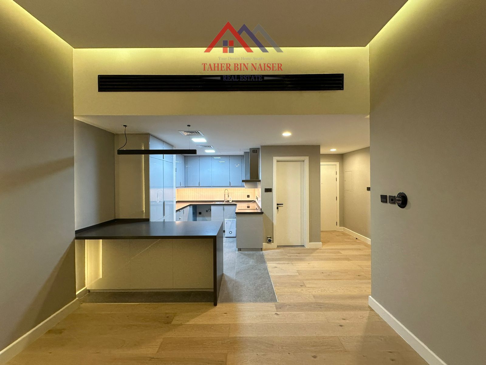 NEXT TO METRO WELL UPGRADED 1BEDROOM AVAILABLE FOR SALE