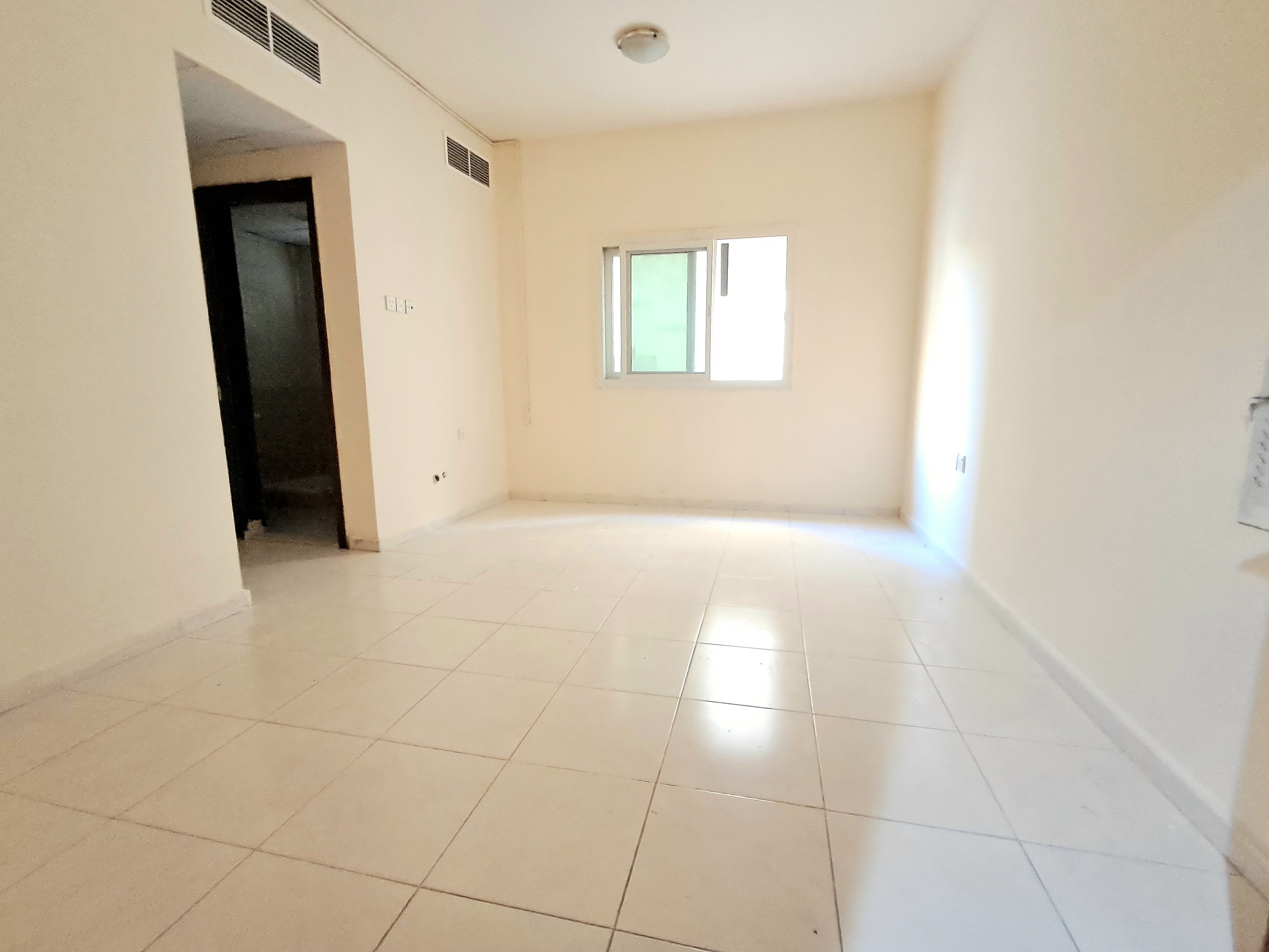 School Area Limited offer Big size studio 18k available