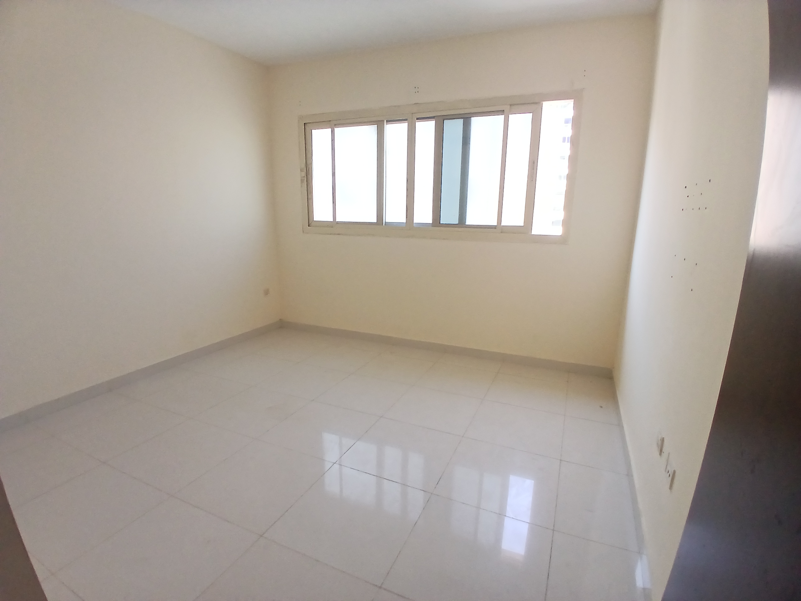 Lavish 1bhk fully family Building just rent 32k