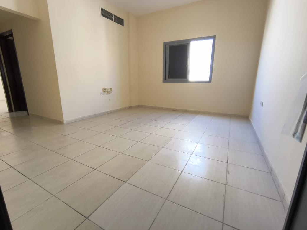 Spacious 1BHK with central AC and road