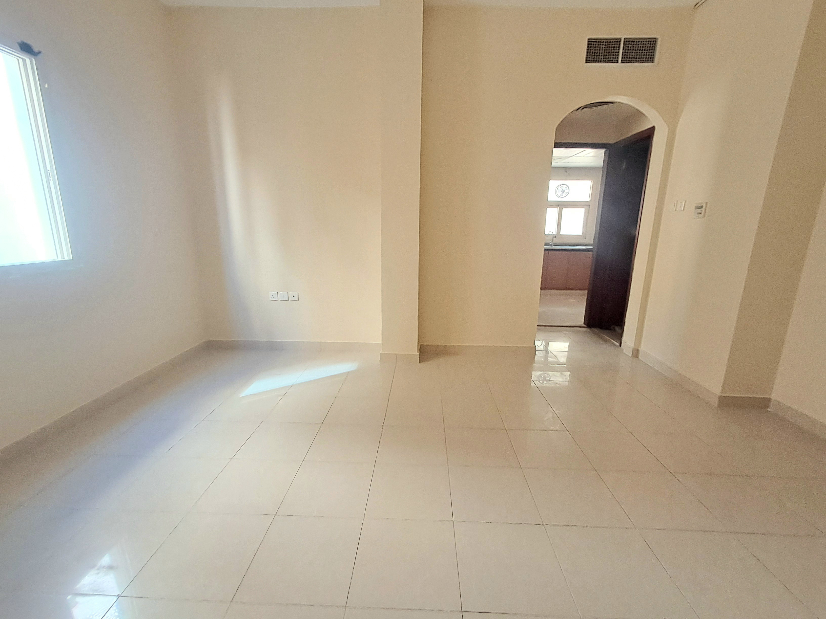 Luxury Big size 1bhk with central AC 30k near to safari mall available