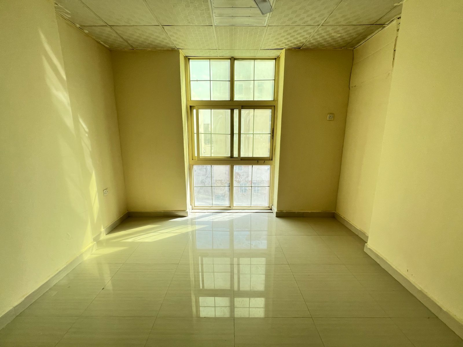 LAVISH 1BHK APARTMENT FOR FAMILY ROAD SIDE BUILDING