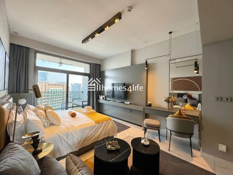 Fully Furnished | Luxurious Apartment | Canal