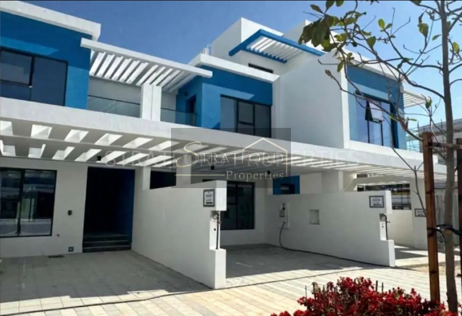 Ready to Move | Close to Hub | Verified Resale