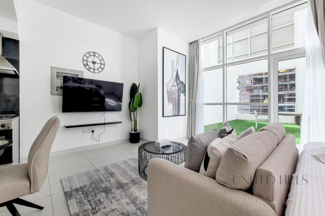 Massive 885 SQFT Studio | Park Central | Heart of Business Bay