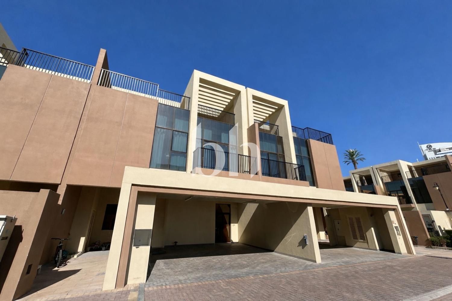 Luxury Townhouse | Golf Course Community | Victory Heights
