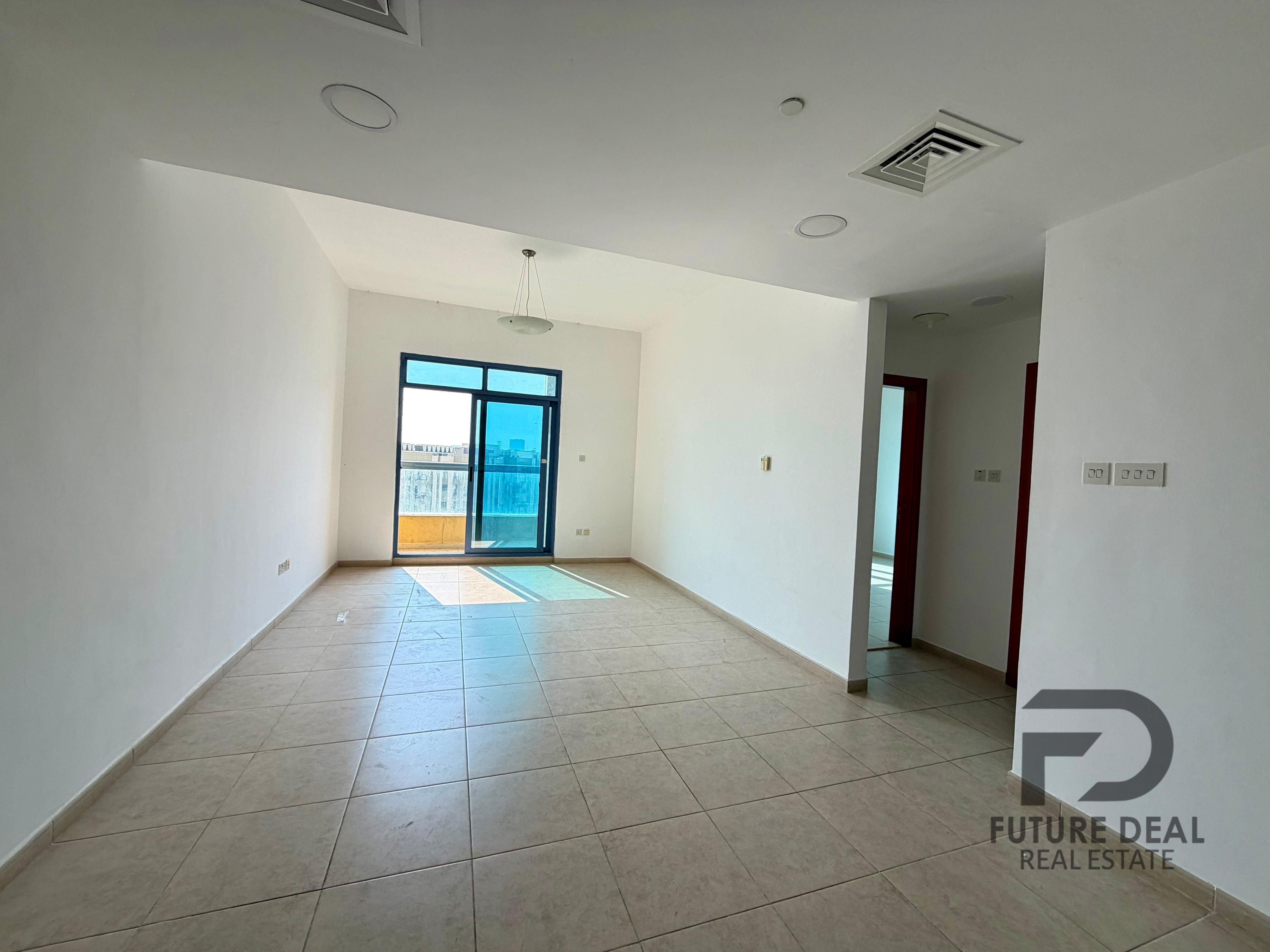 Spacious 2 Bedroom | Chiller Free | Prime Location | Ready to Move | Near Bus Stop