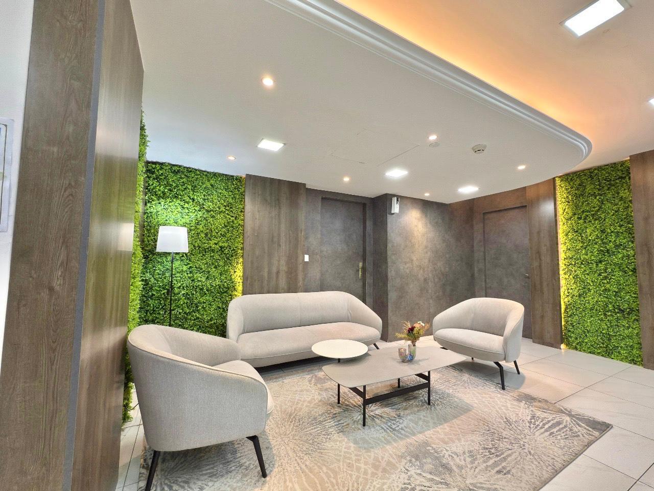 PRIME OFFICE SPACE | EXCLUSIVE LOCATION | FURNISHED