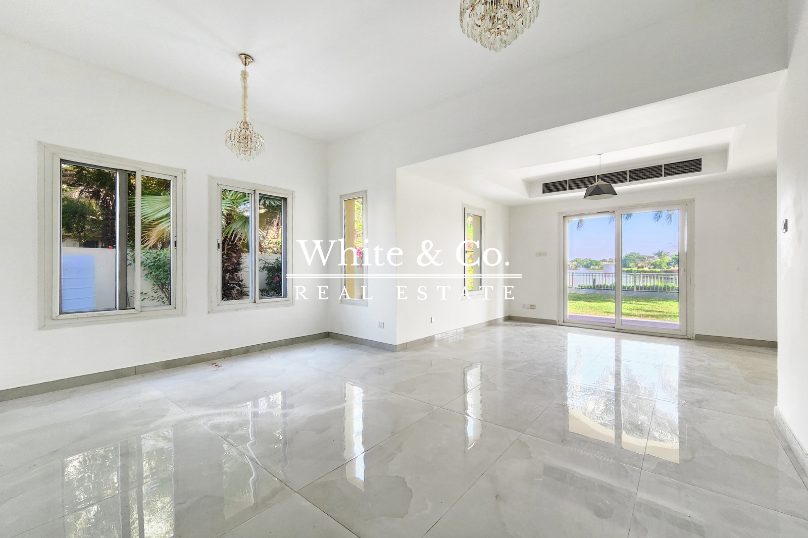 Full Lake View | Fully Upgraded | Study + Maids
