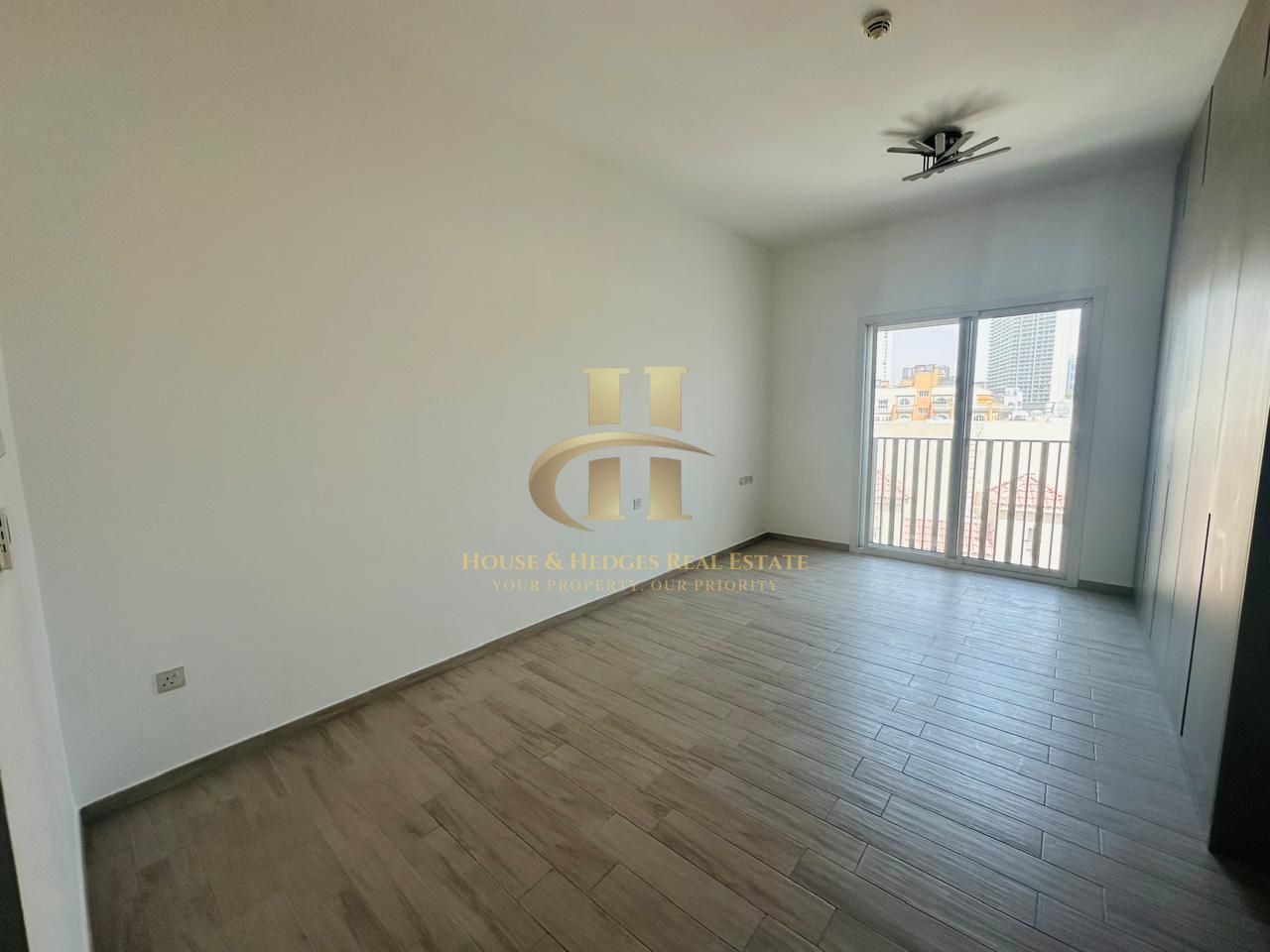 Ready To Move | With Kitchen Appliances | Spacious
