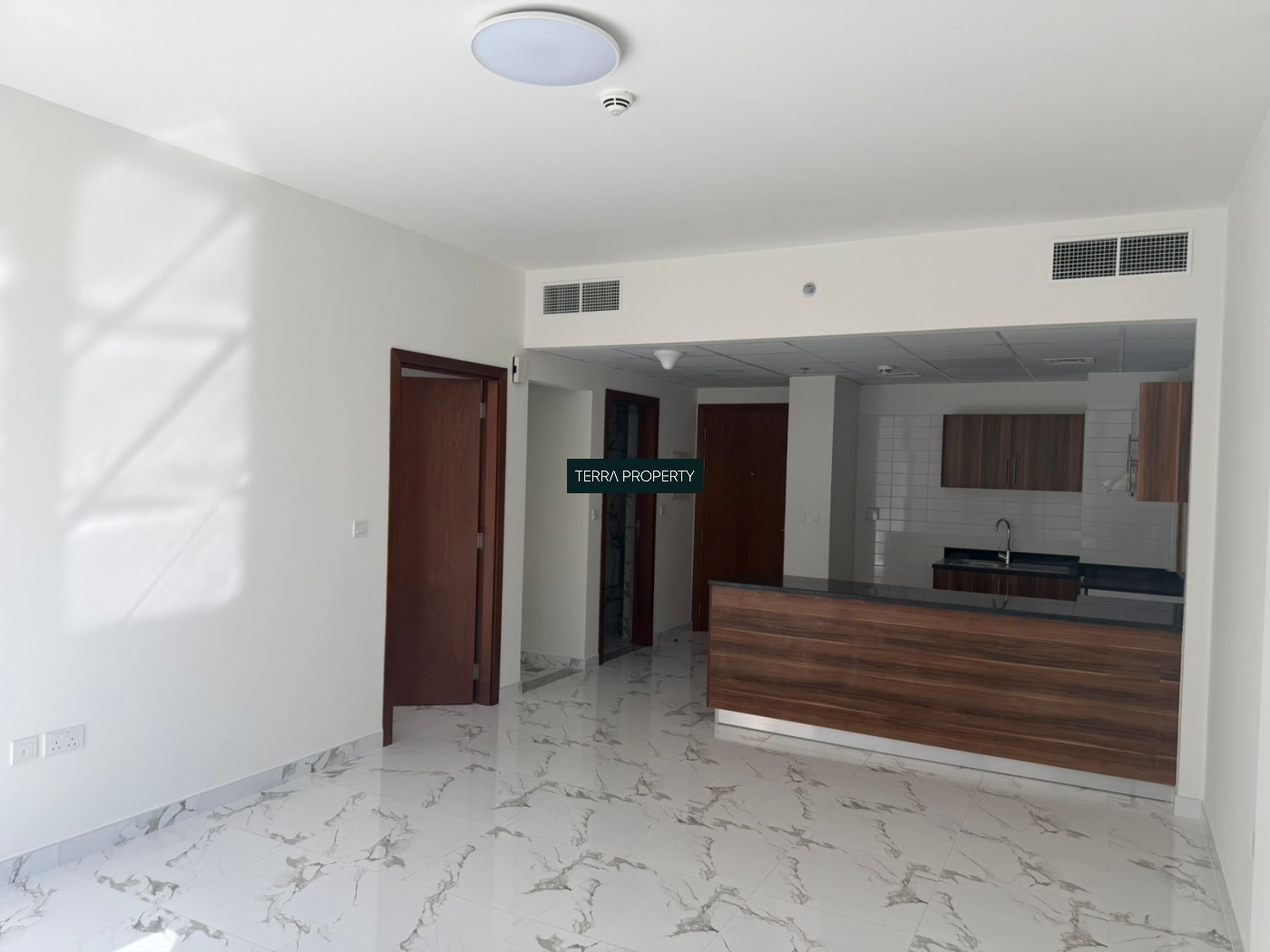 Brand New 1BHK For Sale | Al Hamra Marina Residences