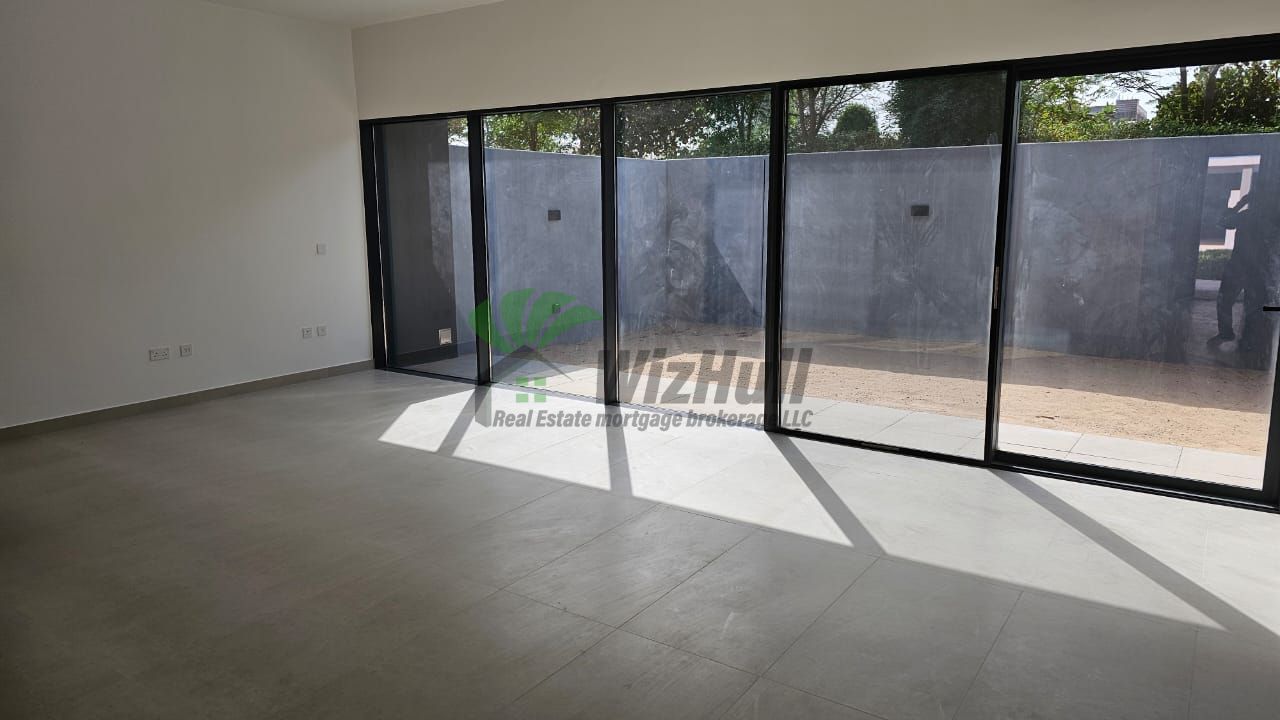 Resale l Grand 2BR Townhouse l Forested Community | Prime location