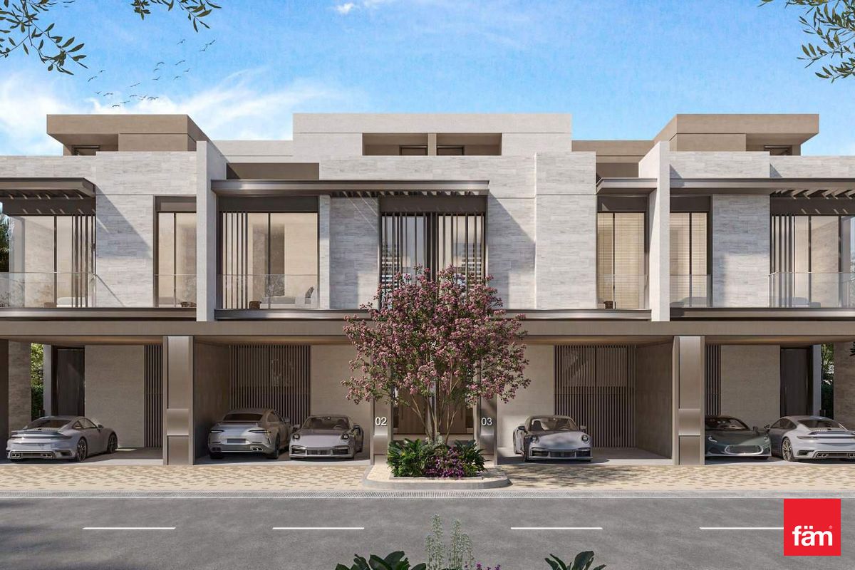 Spacious Townhouse | Family Living | Great Loc