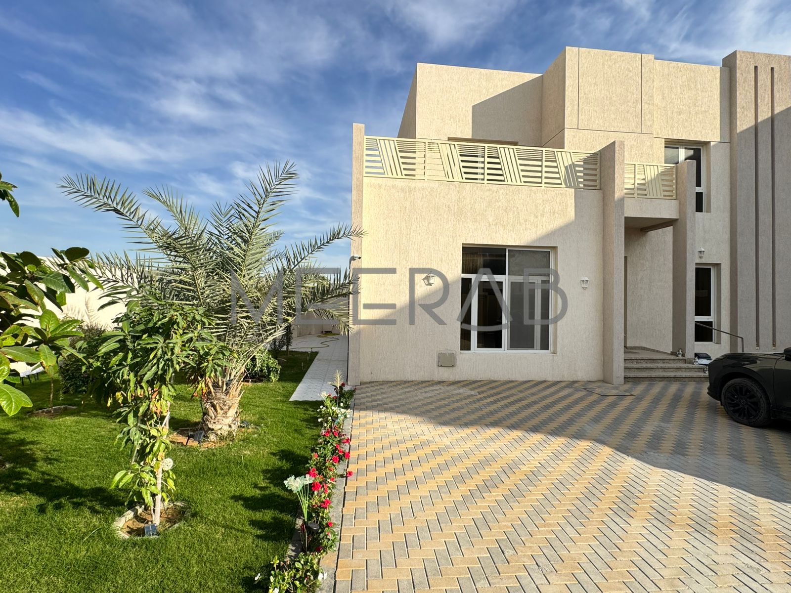 WELL MAINTAINED | 4 BEDS PLUS MAID WITH PVT GARDEN