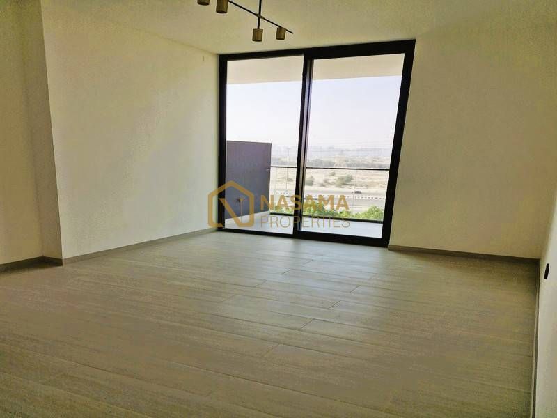 Pool view| Smart home| Exclusive| Vacant soon