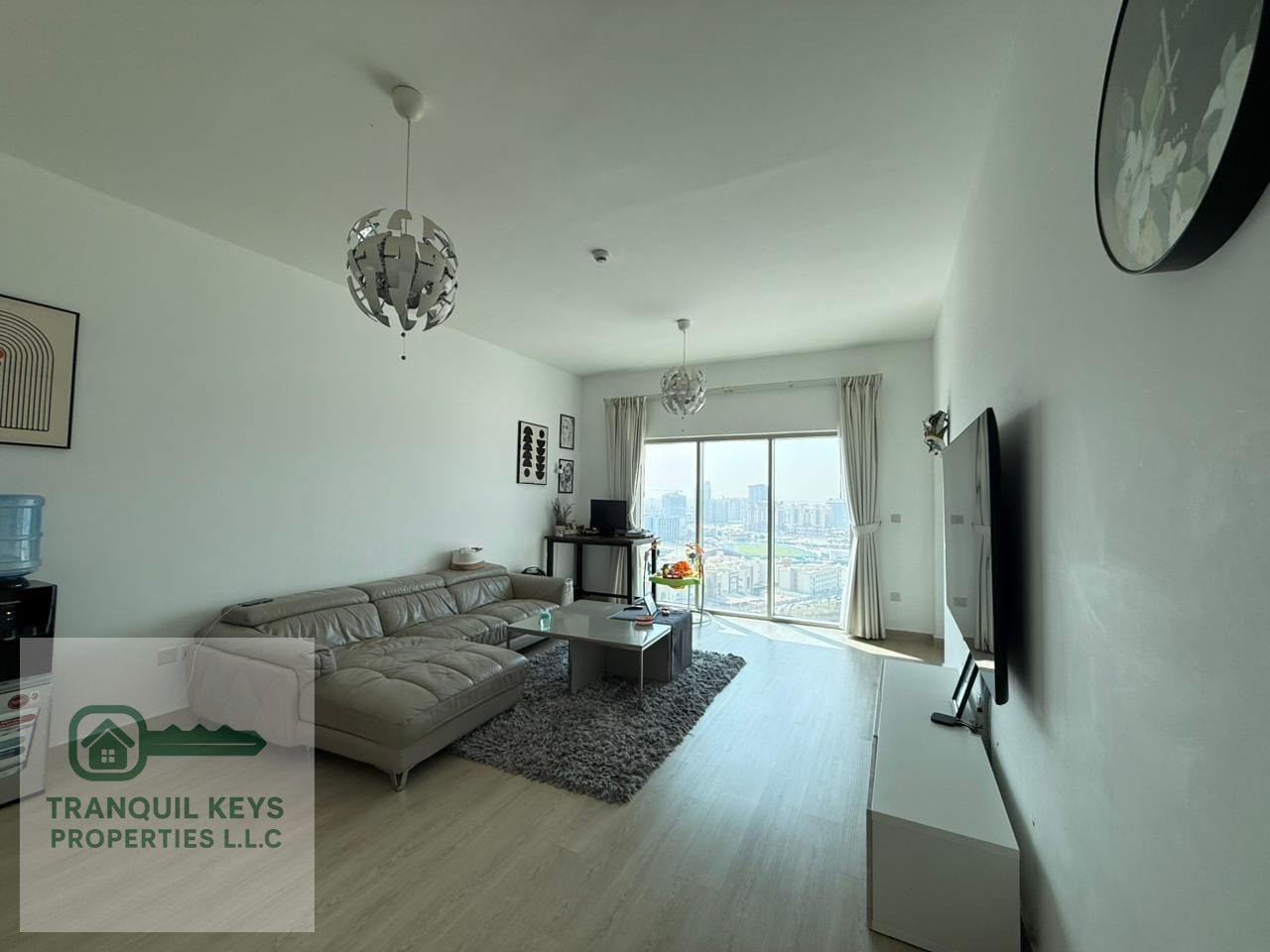 Bright & Spacious 2BR Apartment | Family-Friendly Motor City