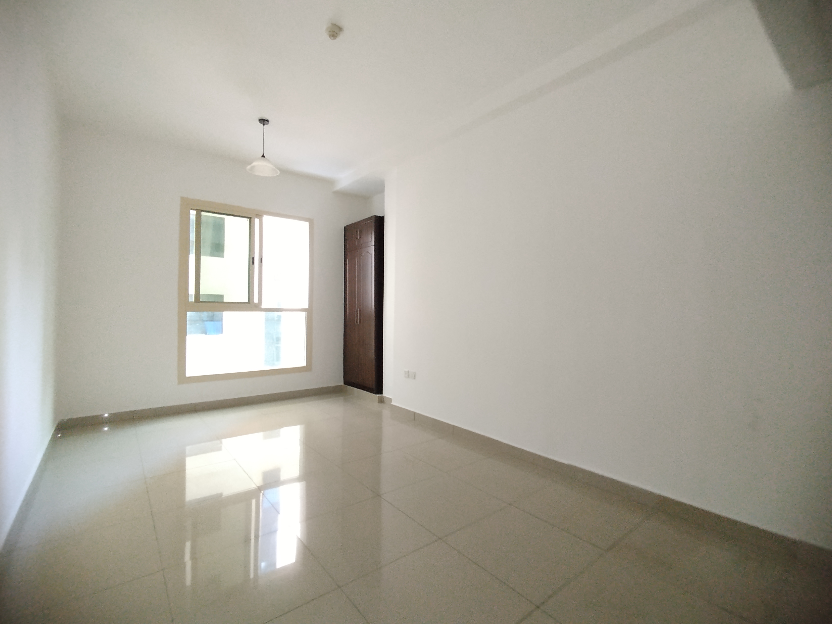 Huge Studio Well Maintained Bld For Family Gym Pool Maintenance Free